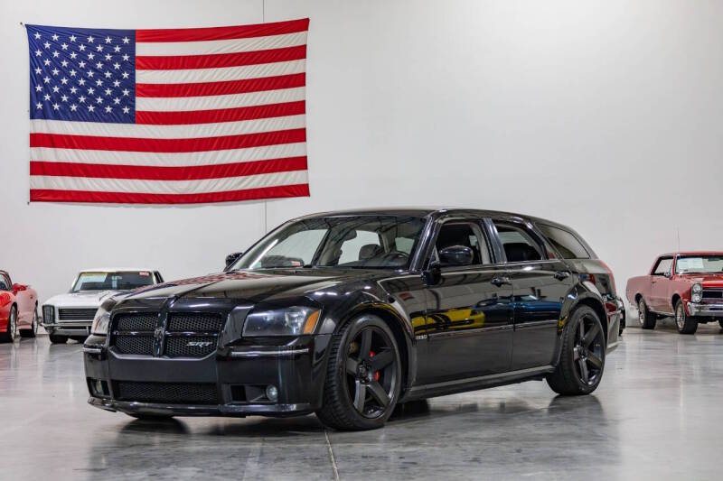 2006 Dodge Magnum SRT8 — exterior of the exact listed vehicle