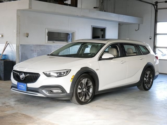 2019 Buick Regal TourX Essence — representative real model exterior photograph