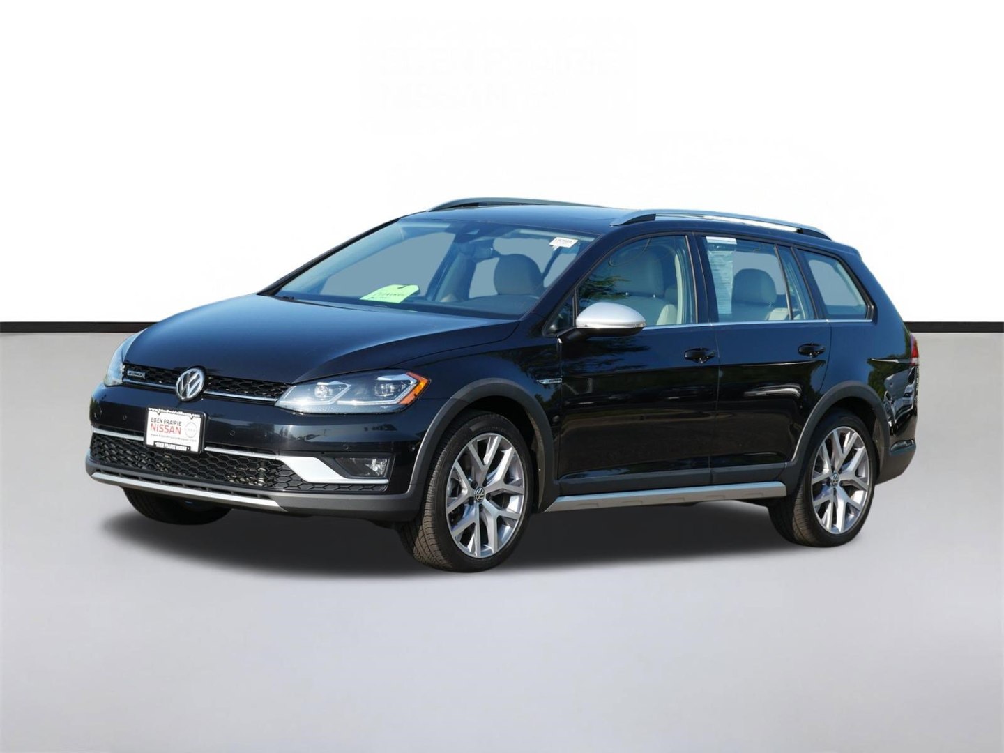 2019 Volkswagen Golf Alltrack SE 6-Speed — exterior of the exact listed vehicle