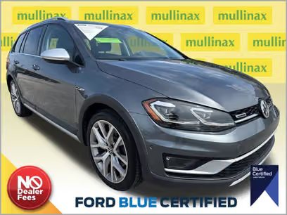2017 Volkswagen Golf Alltrack SEL DSG — representative real model exterior photograph