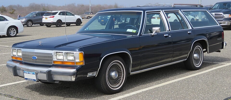 Ford LTD Crown Victoria/Country Squire Wagon — illustrative model photo