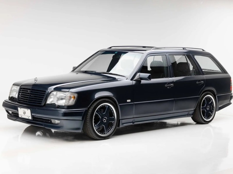 Mercedes-Benz 300TE — illustrative model photo