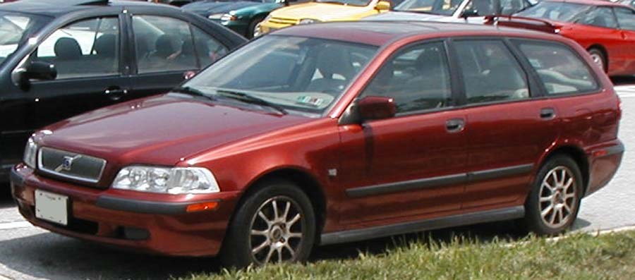 Volvo V40 — illustrative model photo