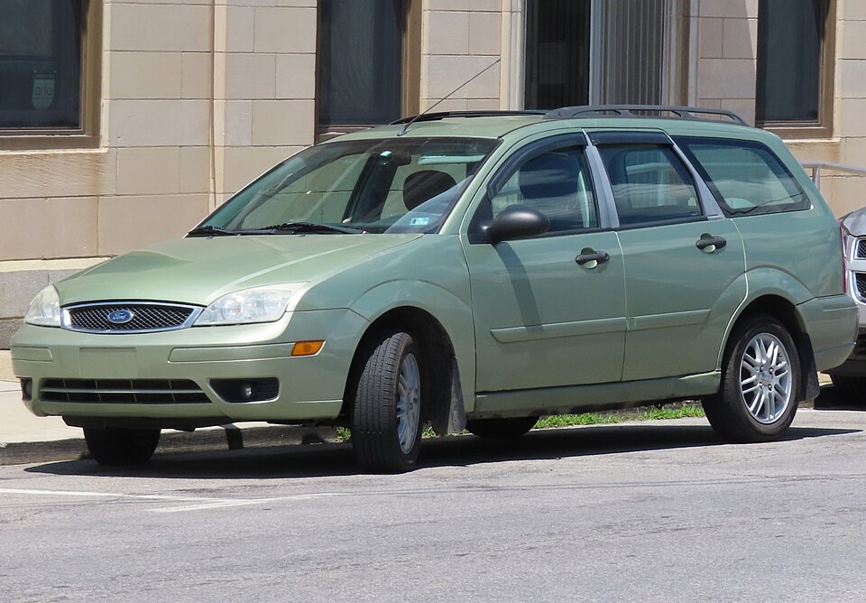 Ford Focus Station Wagon — illustrative model photo